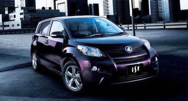 New  Toyota 'Ist' Released in   Japan